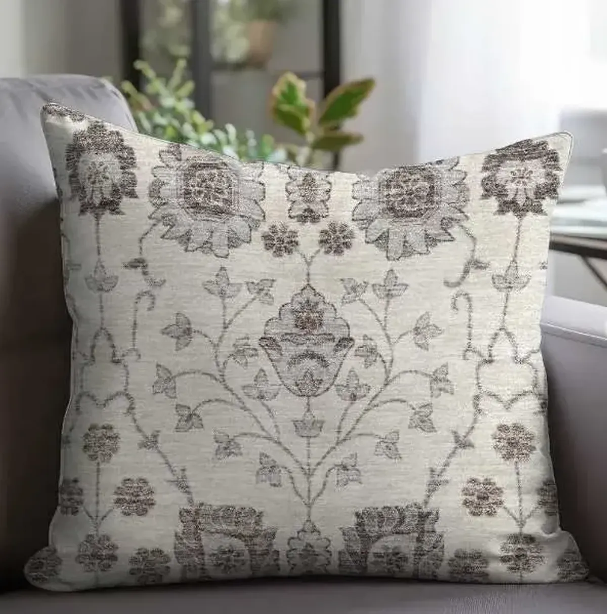 Dalyn Rug Company Hatay Ivory 18"x18" Style 6 Feather Throw Pillow