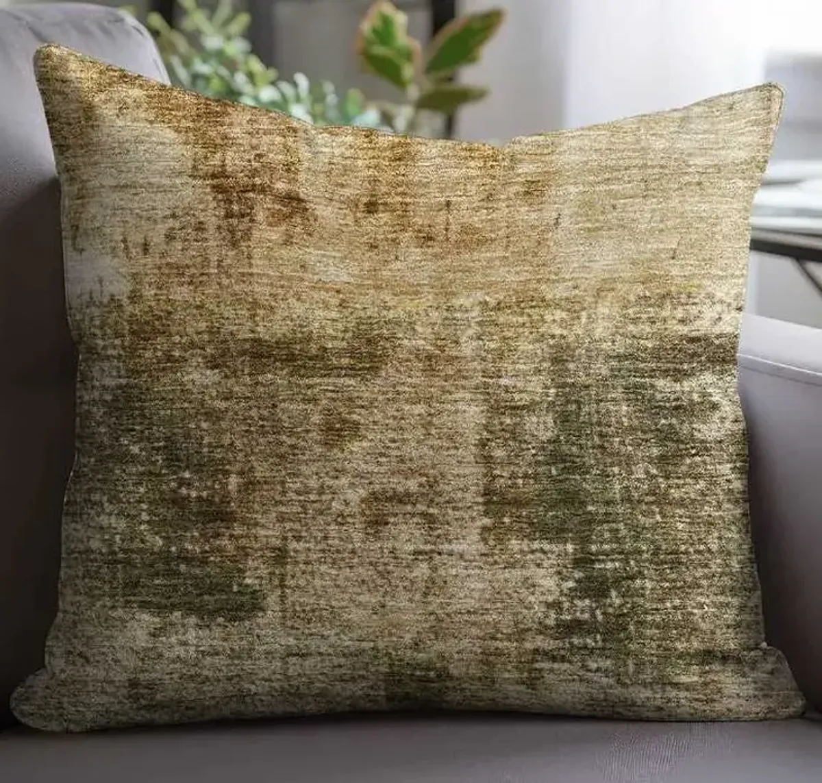 Dalyn Rug Company Nouveau Linen 18"x18" Feather Throw Pillow