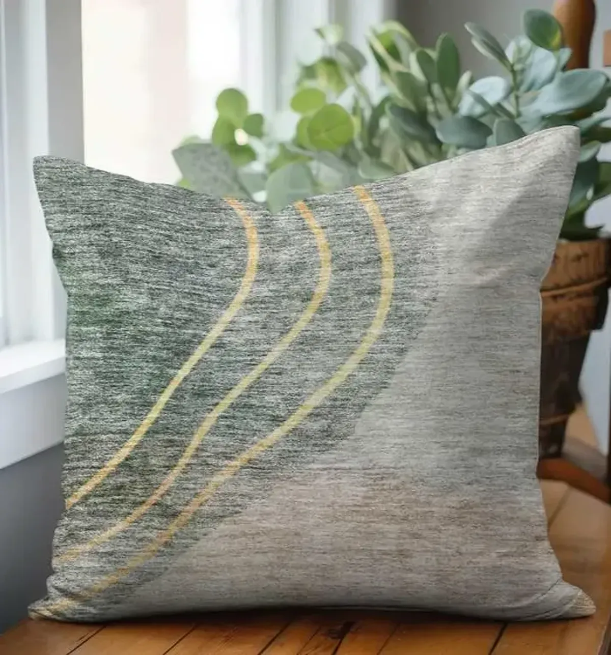 Dalyn Rug Company Odyssey Beige 18"x18" Feather Throw Pillow