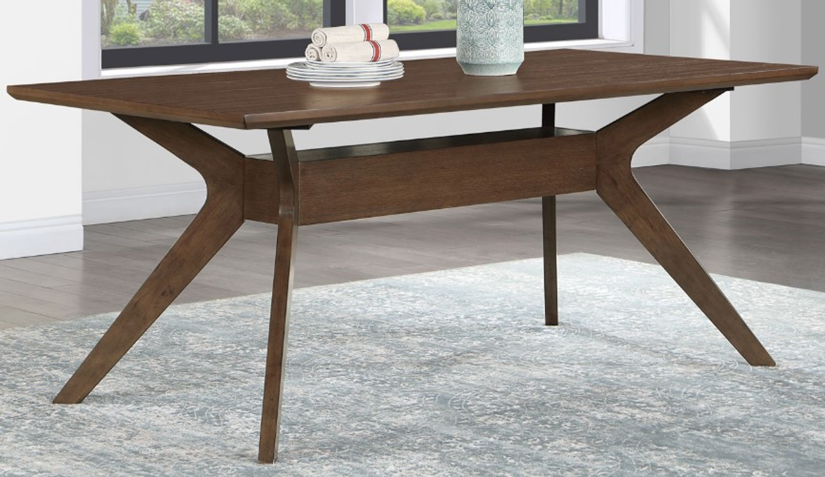 Steve Silver Co. Quinn Chestnut Dining Table