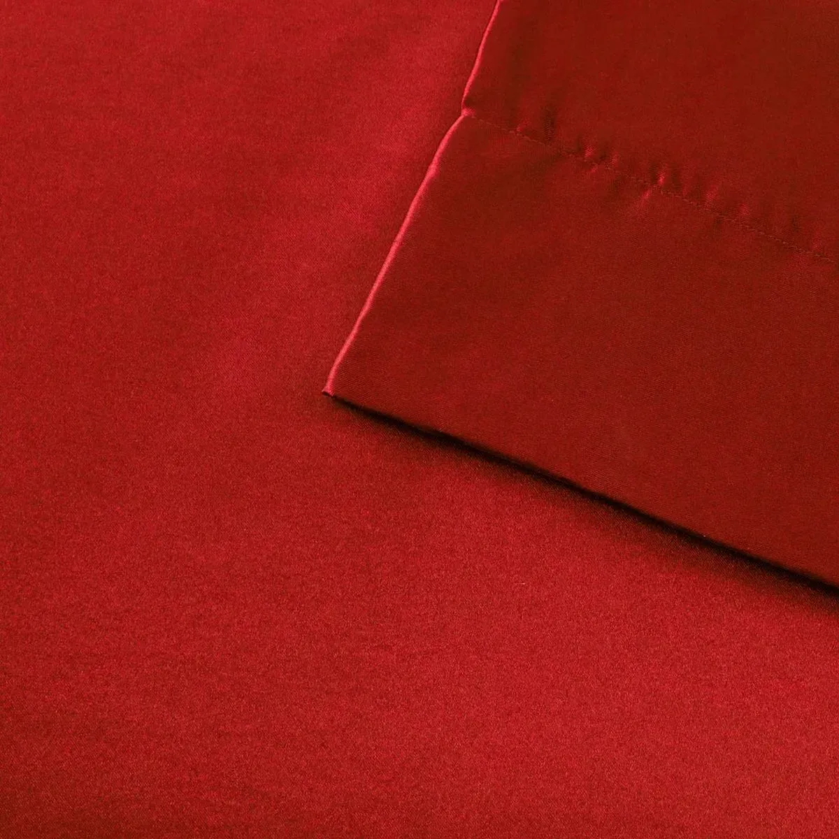 Olliix by Madison Park Essentials 6-Piece Red Full Satin Wrinkle-Free Luxurious Sheet Set