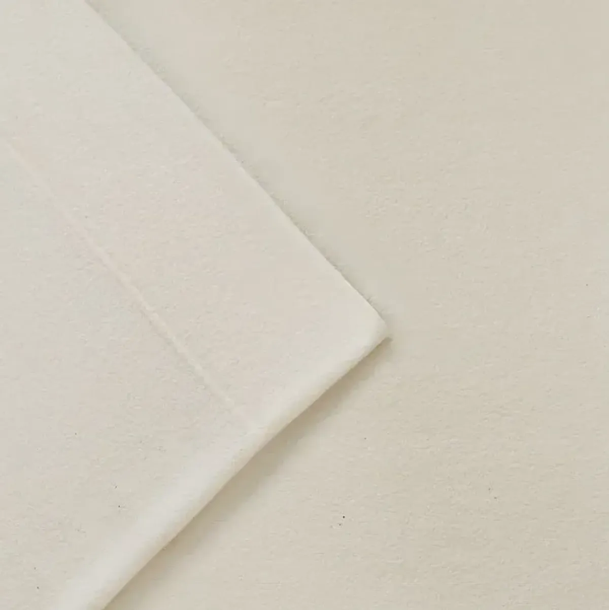 Olliix by Peak Performance Ivory Full 3M Scotchgard Micro Fleece Sheet Set