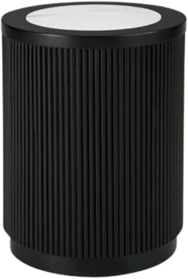 Signature Design by Ashley® Grayman Black Round End Table