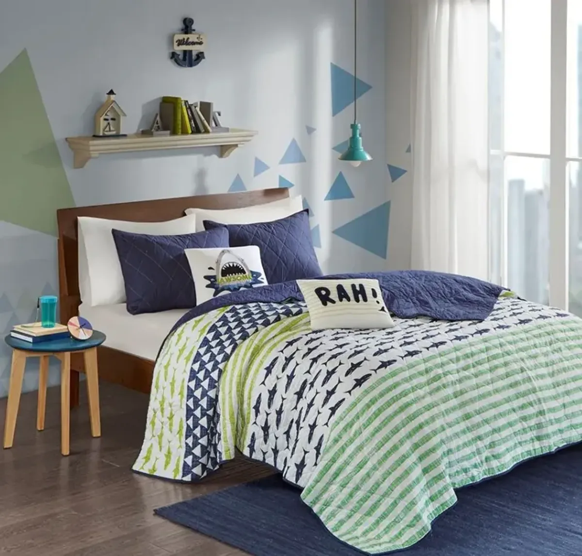 Olliix by Urban Habitat Kids Finn Green/Navy Full/Queen Shark Cotton Reversible Coverlet Set