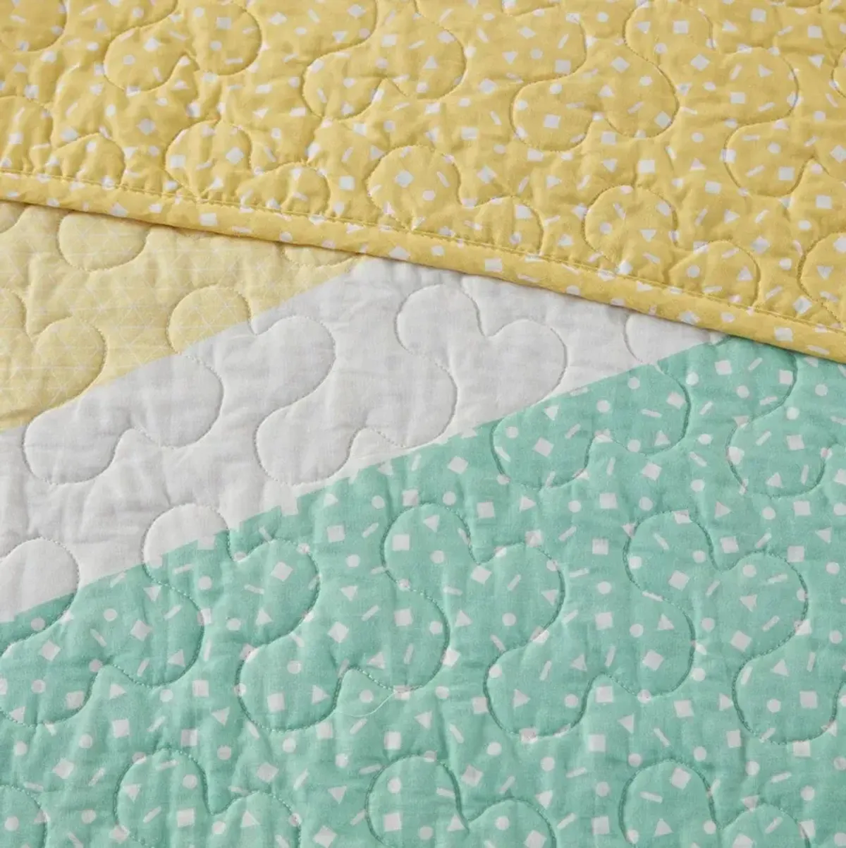 Olliix by Urban Habitat Kids Rory Rainbow Sunburst Reversible Cotton Yellow Twin Coverlet Set