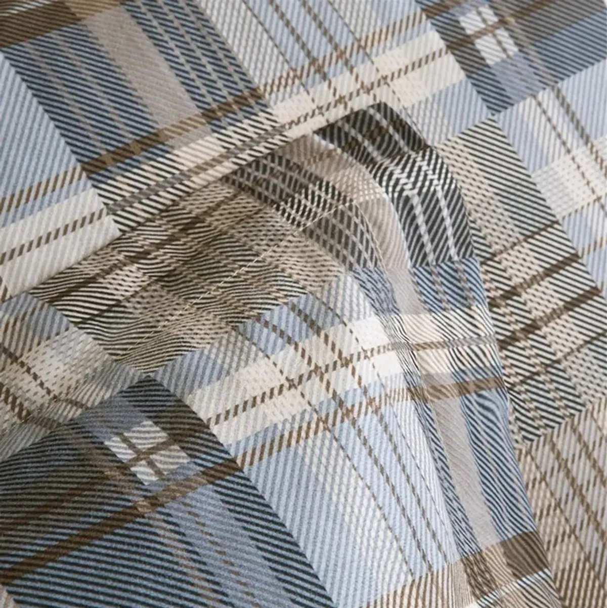 Olliix by Woolrich White River Multicolor Full/Queen Down Alternative Comforter Mini Set