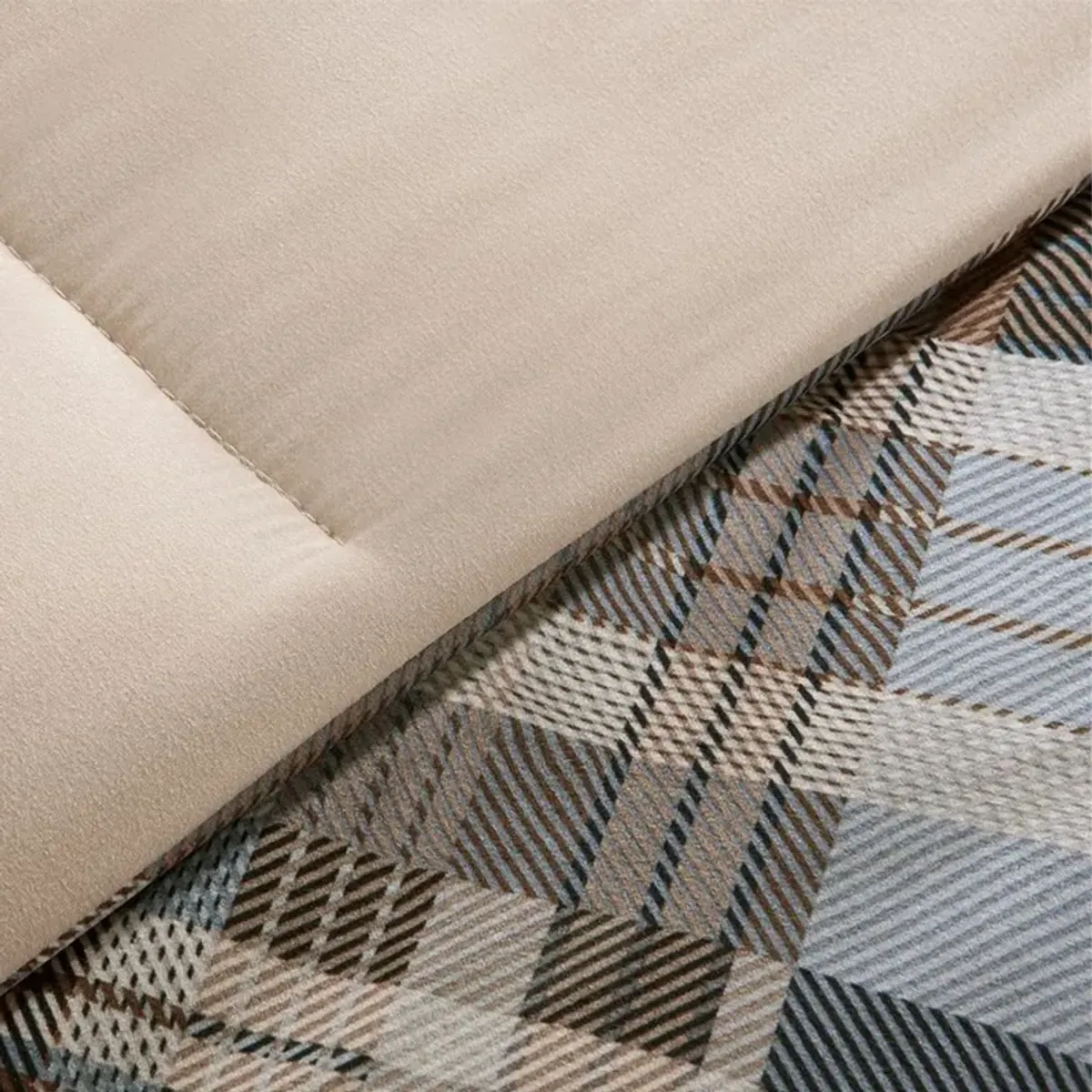 Olliix by Woolrich White River Multicolor Full/Queen Down Alternative Comforter Mini Set