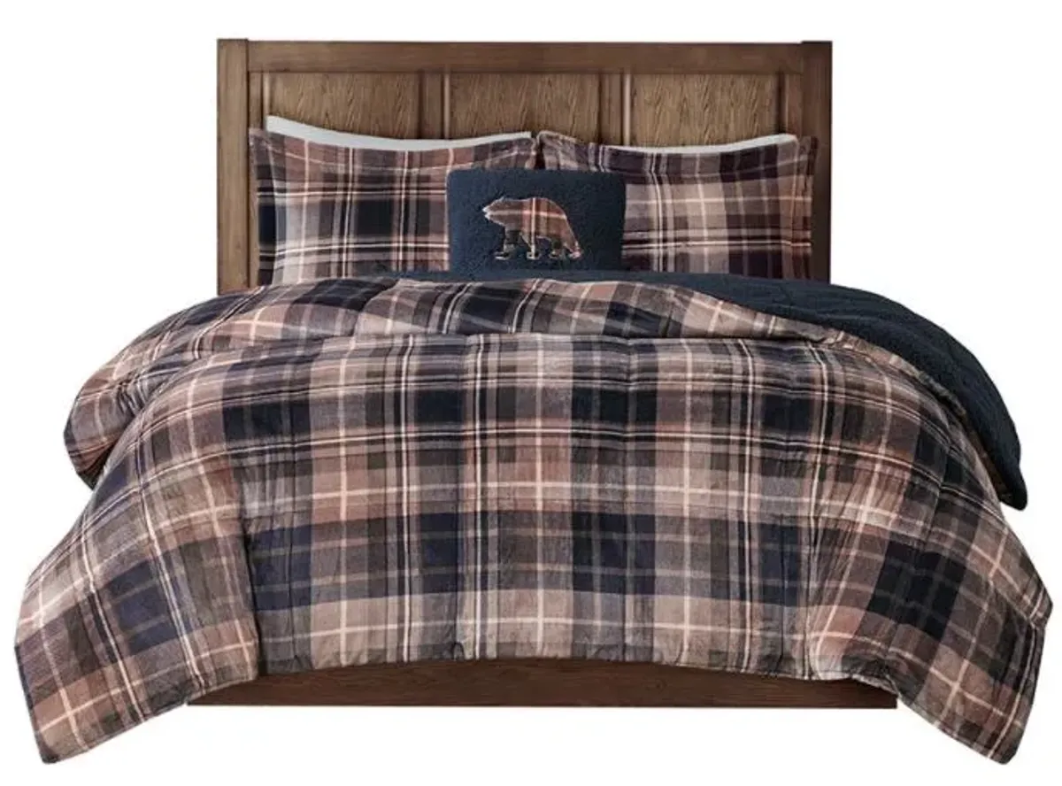 Olliix by Woolrich Alton Brown/Black King Plush to Sherpa Down Alternative Comforter Set