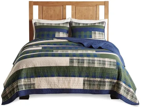 Olliix by Woolrich Spruce Hill Green King/California King Oversized Cotton Quilt Mini Set