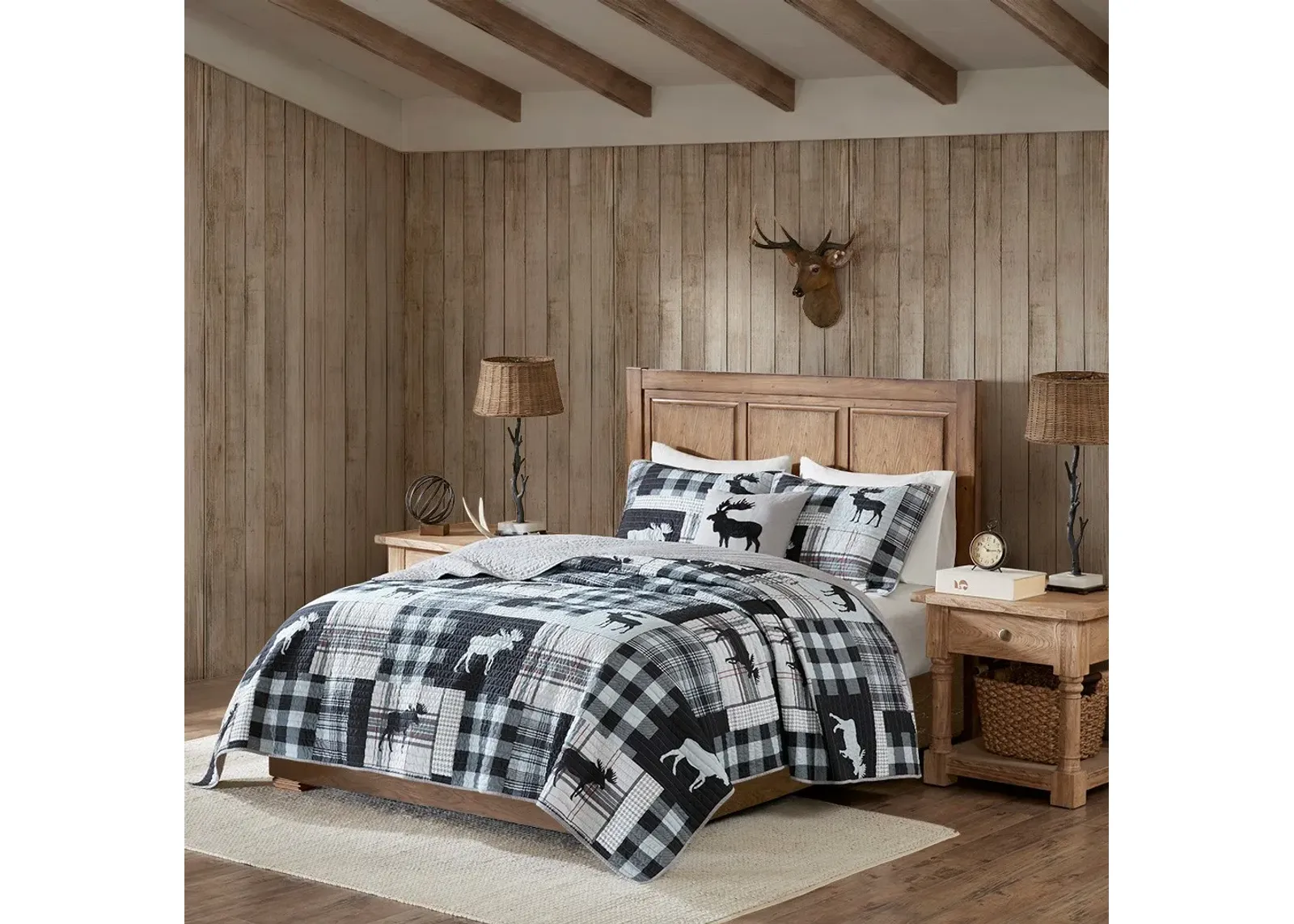 Olliix by Woolrich Sweetwater 4 Piece Black/Grey Full/Queen Oversized Quilt Set