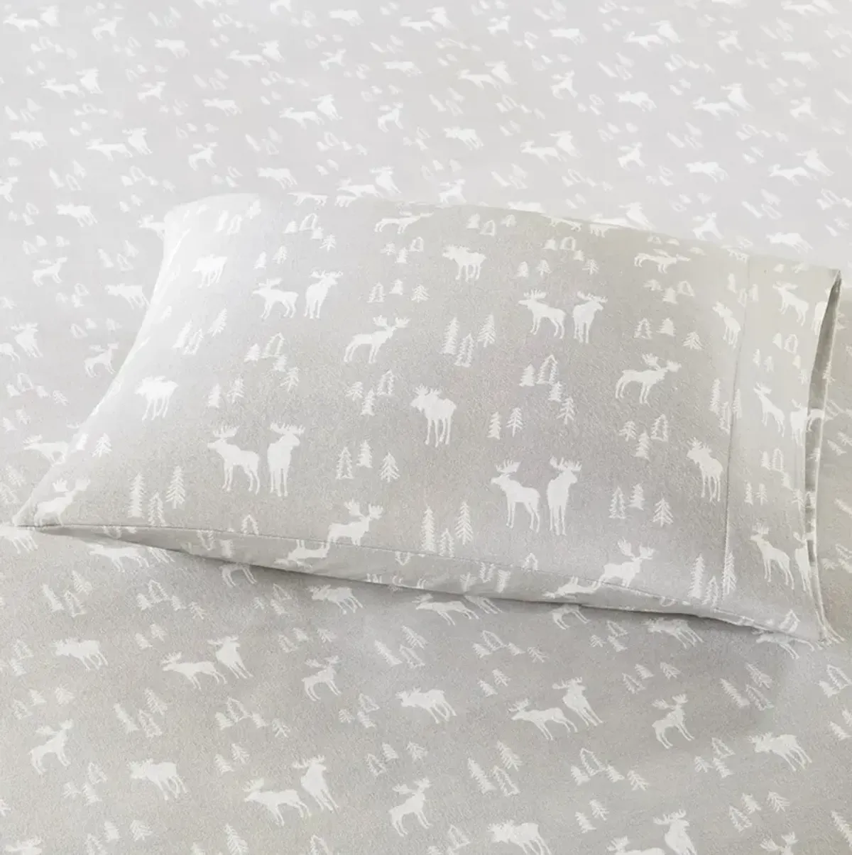 Olliix by Woolrich Grey Moose King Flannel Cotton Sheet Set
