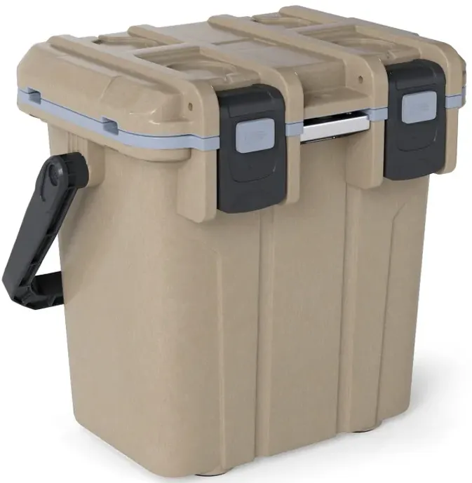 Ultra-Light Injection Molded Cooler 21 QT Hard Ice Chest