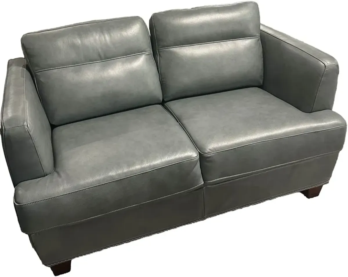 Kevin Loveseat