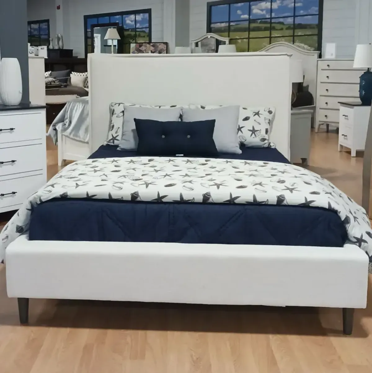 Sebring Queen Bed