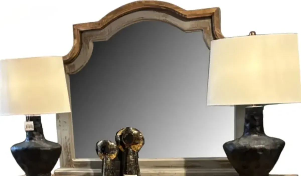 Clarice Mirror