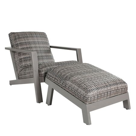 Outdoor Lounge Chair & Ottoman
