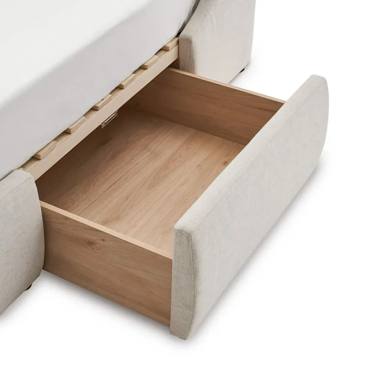 Dalton Storage Queen Size Bed, (Navagio) Beach Linen