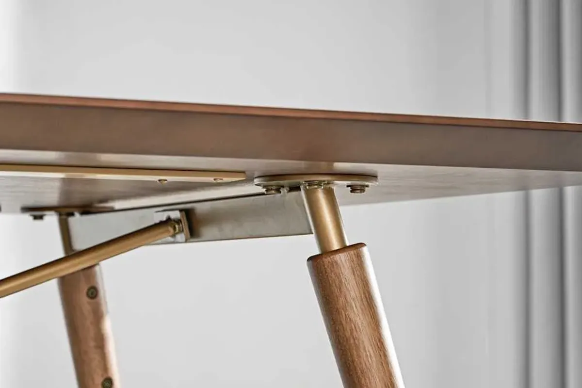 Lily Dining Table, 71"