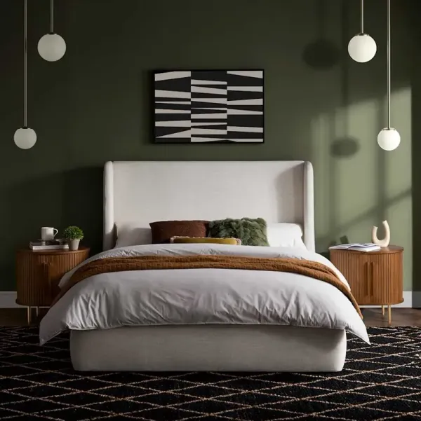 Dalton Storage Queen Size Bed with 2 Harper Side Table Chestnut Oak Set, Beach Linen