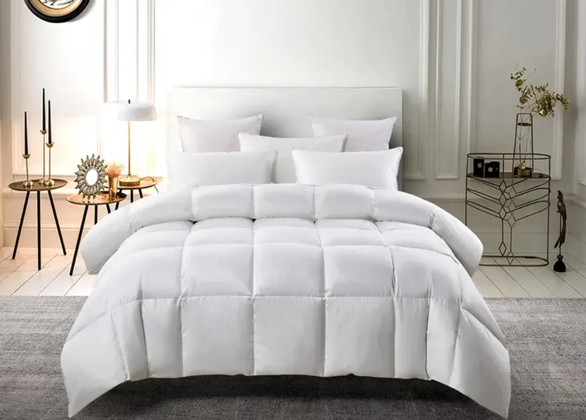 Serta Light Warmth White Down Fiber Comforter - Twin