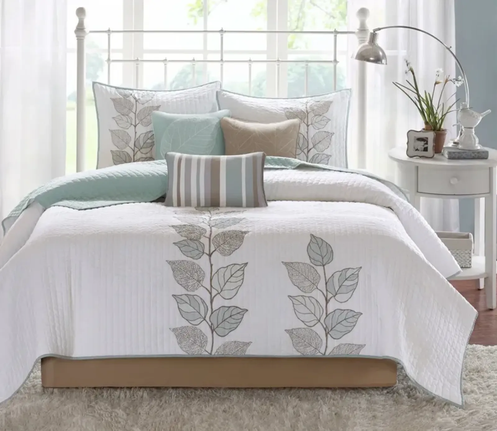 Madison Park Caelie Reversible Leaf Embroidered Microfiber 6-Piece Coverlet Set - Caelie Blue - King