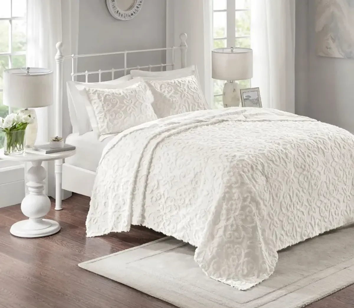 Madison Park Sabrina Cotton Chenille 3-Piece Bedspread Set