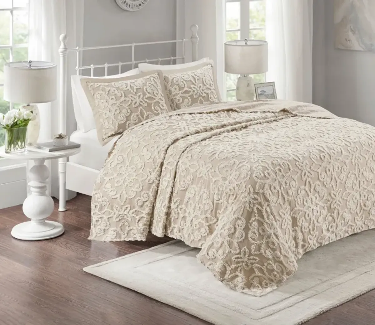 Madison Park Sabrina Cotton Chenille 3-Piece Bedspread Set