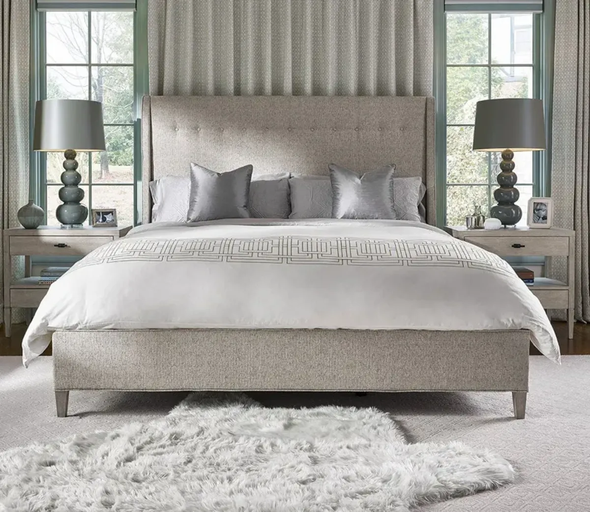 Universal Furniture Midtown Upholstered Bed - King