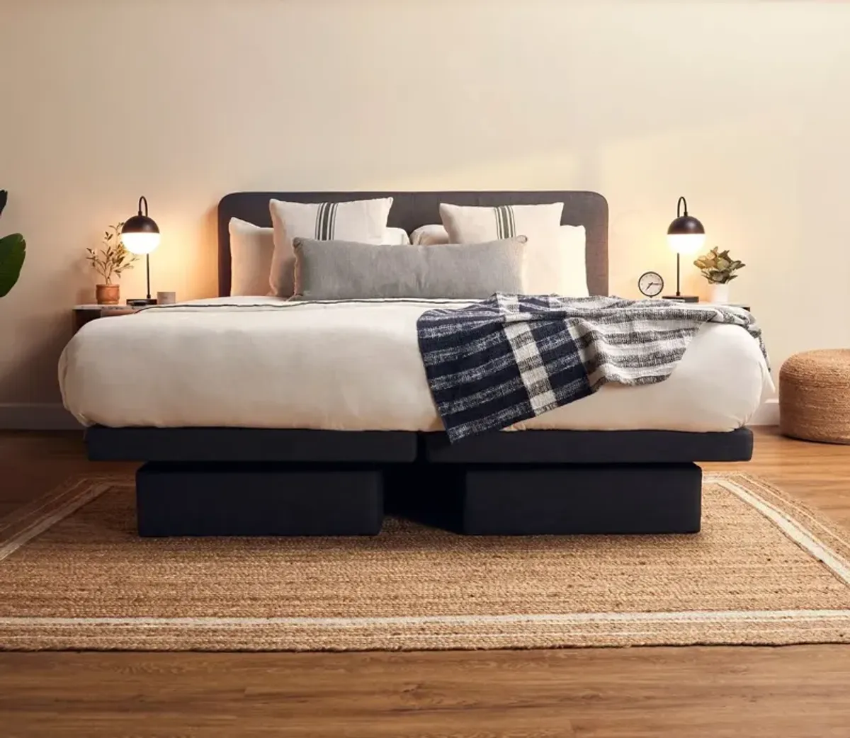 The Dawn House Adjustable Smart Bed - Memory Foam - Slate - Queen