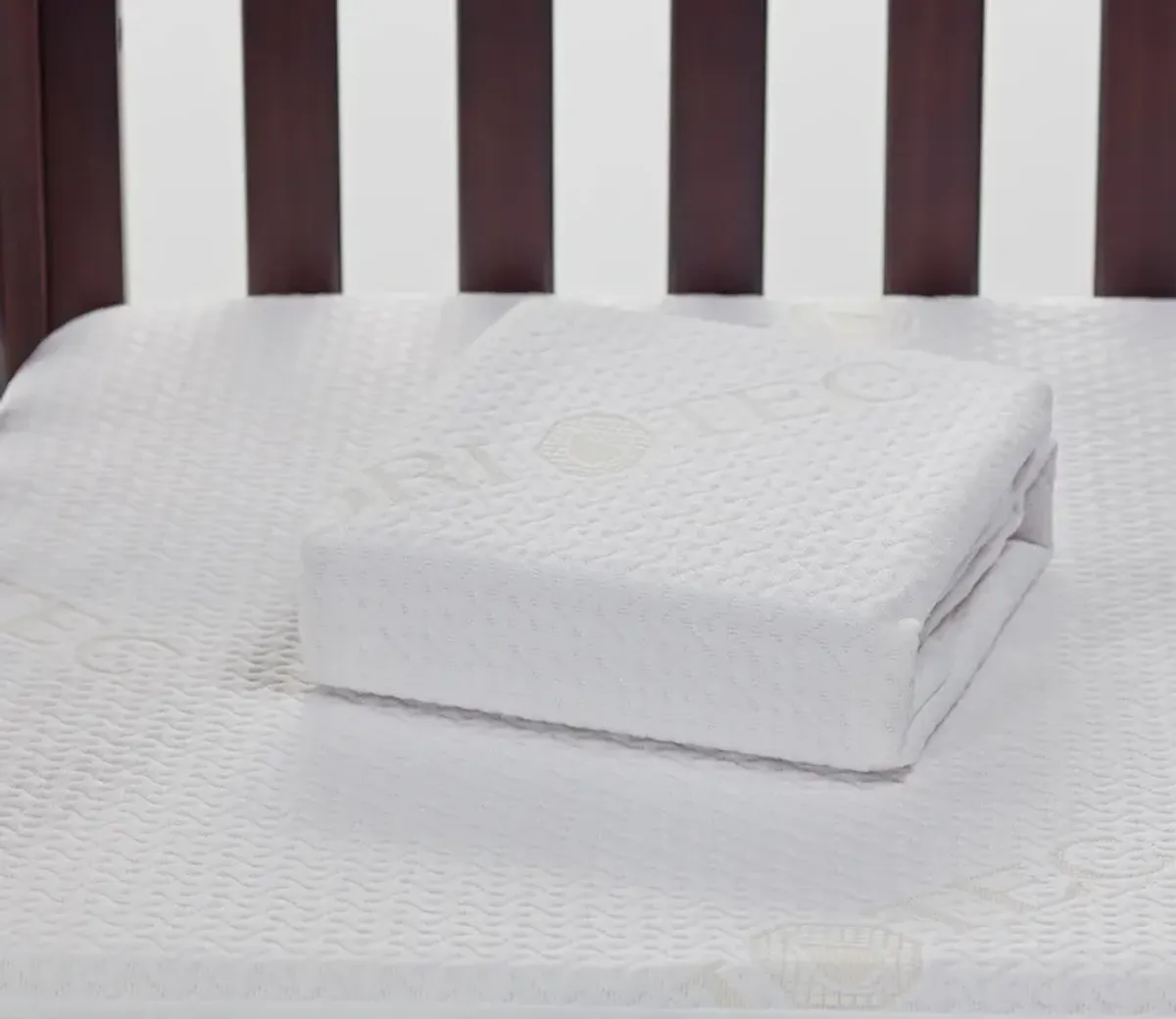 Bedgear Dri-Tec Moisture Wicking Crib Mattress Protector