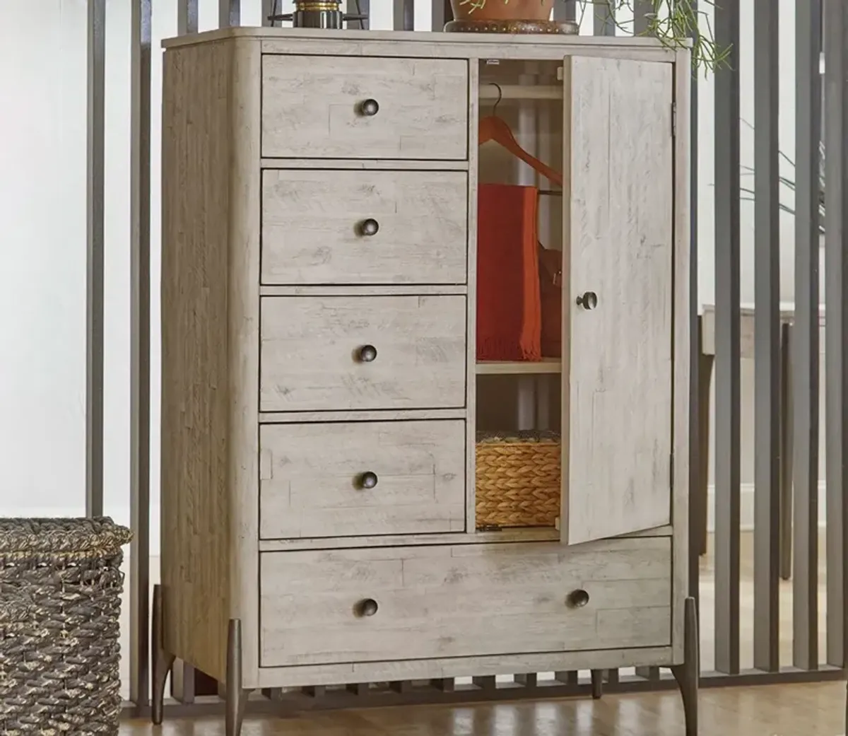 Aspen Home Zane 5-Drawer Chiffarobe - Floor Model