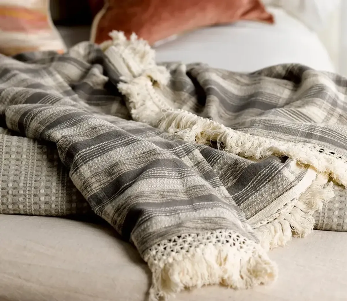 Villa by Classic Home Karlie Gray Ivory Throw Blanket