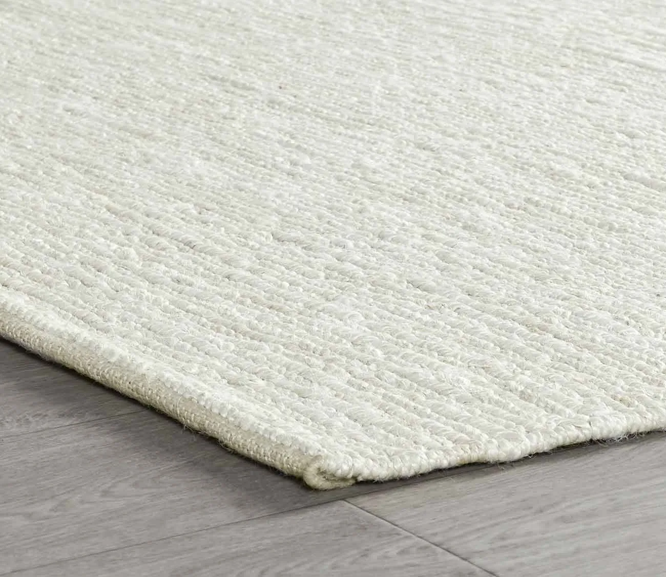 Villa by Classic Home Soumak Jute Ivory Area Rug