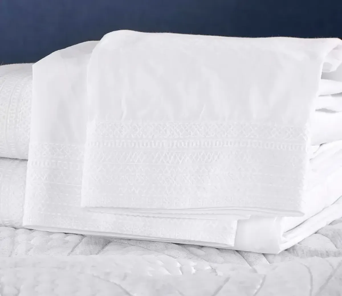 CM Home Olivia Embroidered Cotton Percale Sheet Set - White/White - Queen