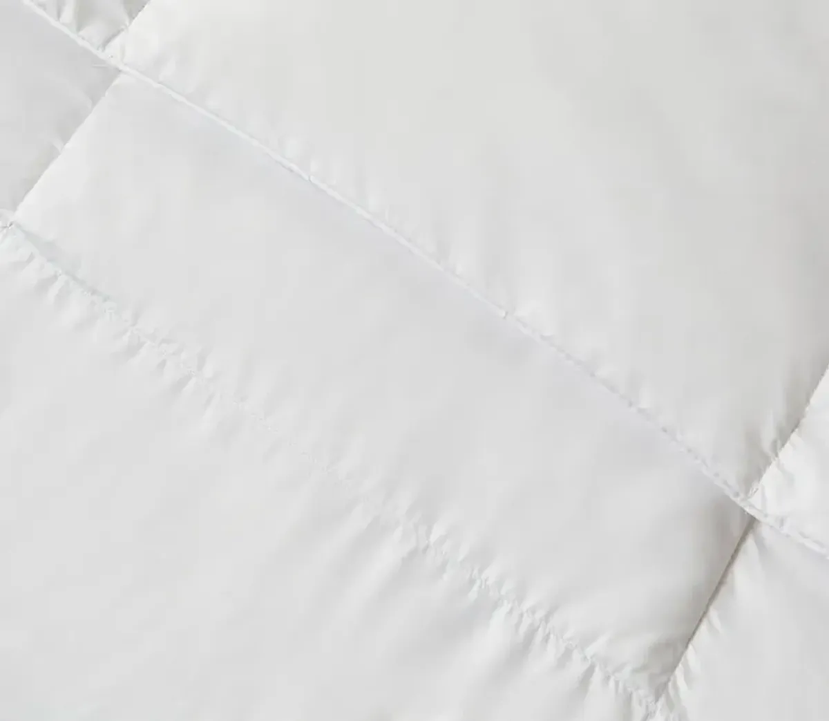 Kathy Ireland Ultra-Soft Nano-Touch White Down Fiber Comforter - Twin