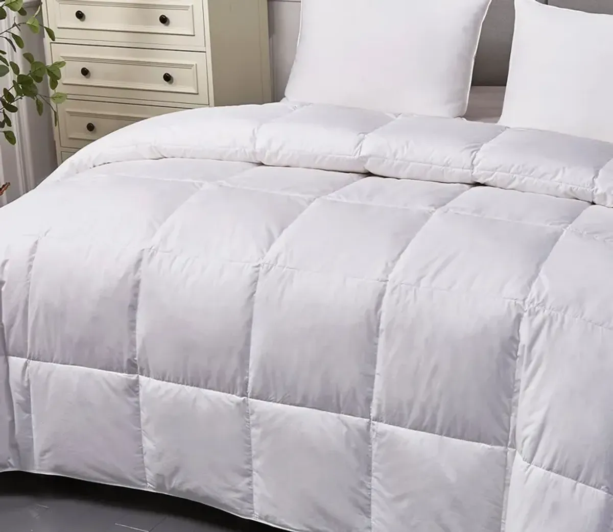 Blue Ridge Home Fashions Blue Ridge Home Naples Hungarian White Goose Down Comforter - Twin