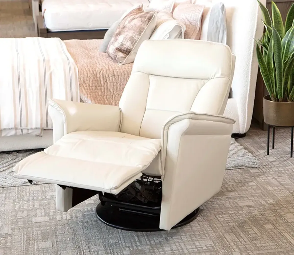 Palliser Stonegate II White Recliner