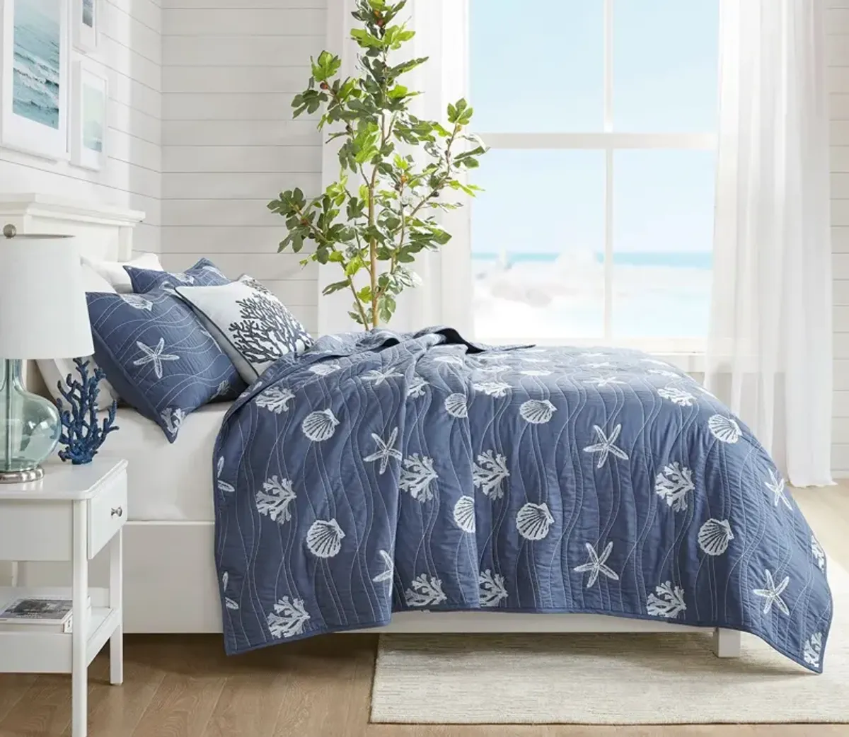 Harbor House Seaside Embroidered Cotton 4-Piece Coverlet Set