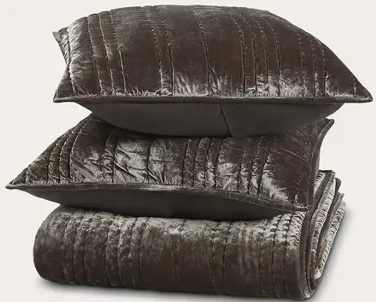 Villa by Classic Home Seville Velvet Quilt Set - Queen