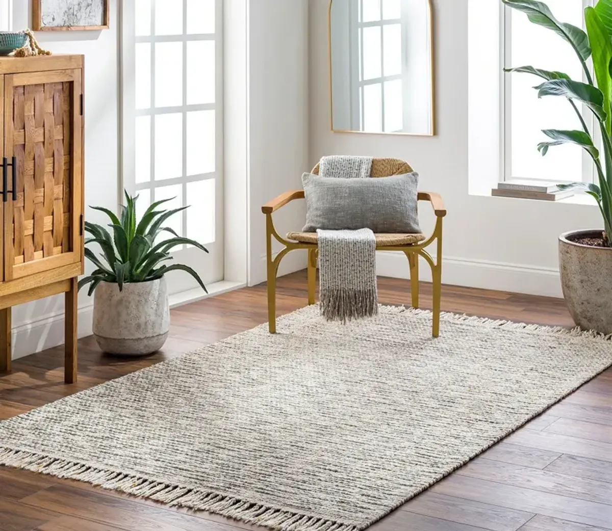 Surya Valeria Area Rug