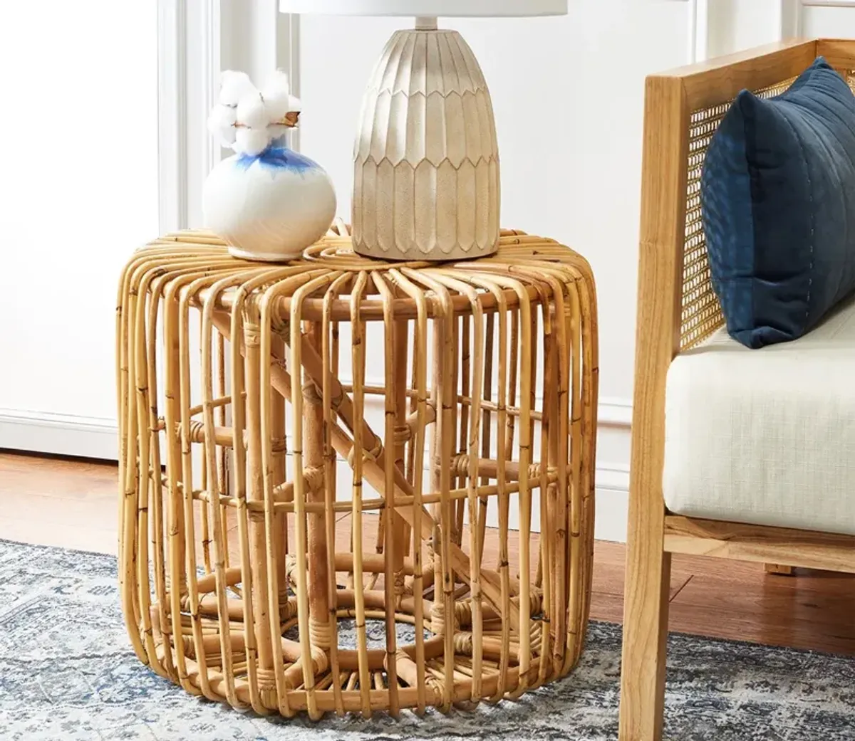 Safavieh Jabez Round Accent Table - Honey Natural