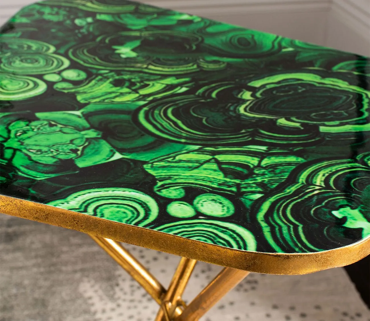 Safavieh Zamara Faux Agate Side Table