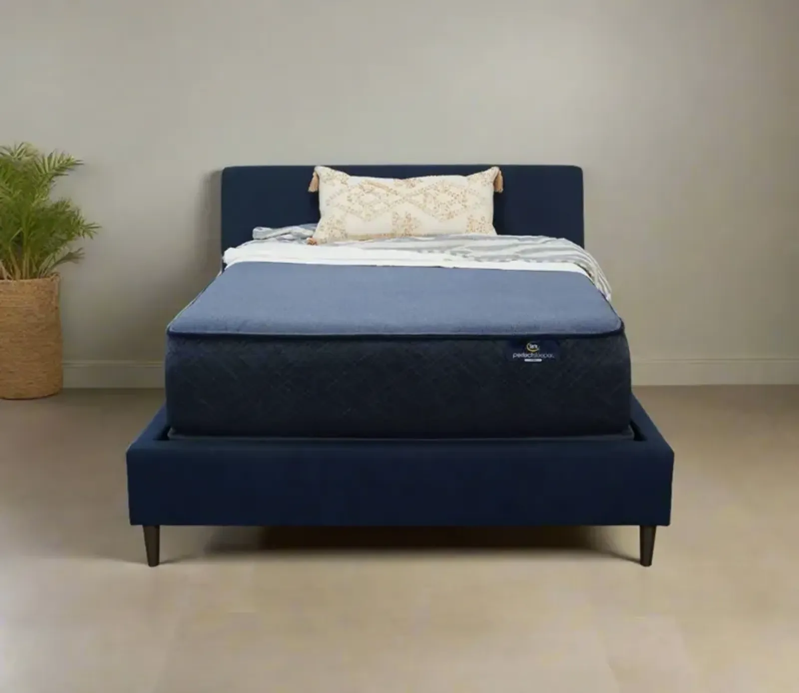 Serta Perfect Sleeper Pompano Bay Plush Hybrid Mattress - Memory Foam - King