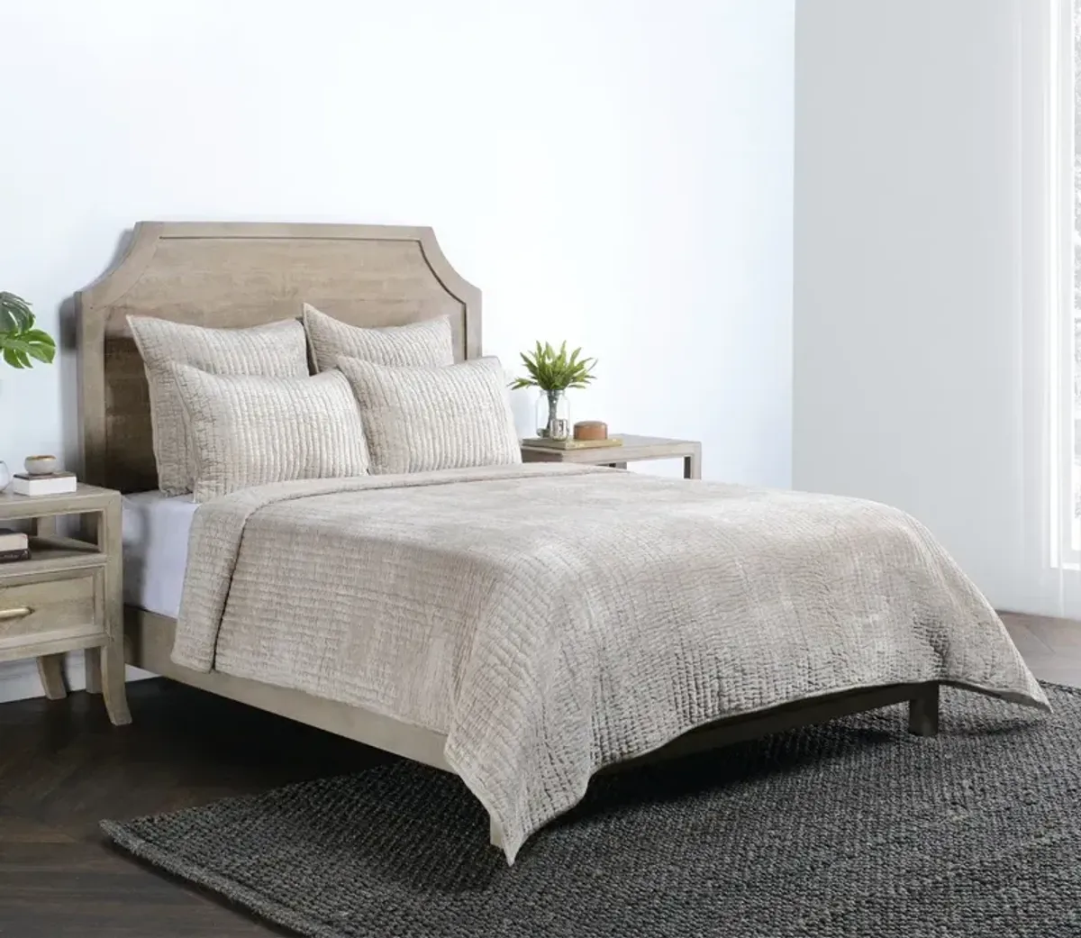 Villa by Classic Home Bari Velvet Pebble Quilt