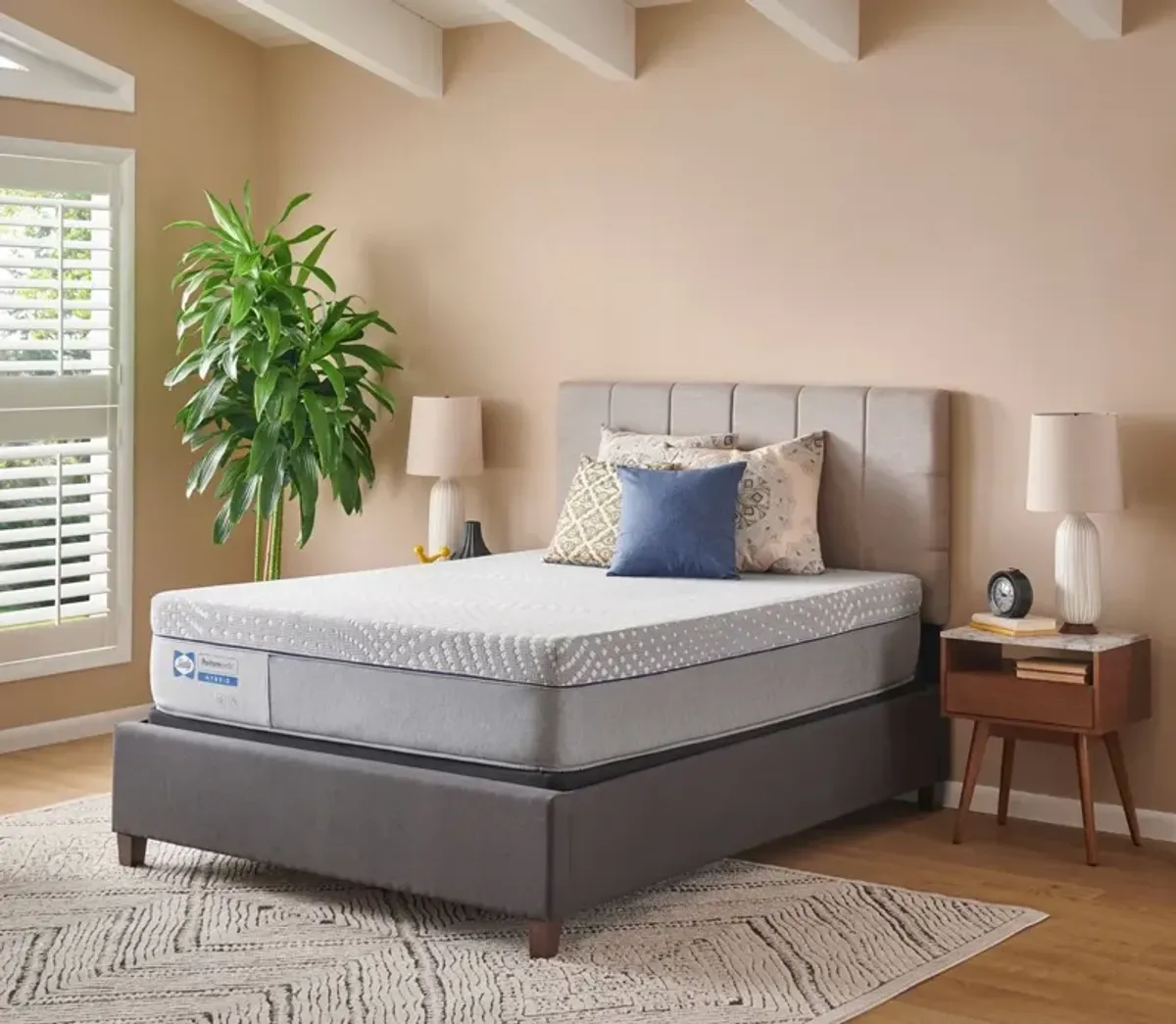 Sealy PosturepedicÂ® Elsanta Hybrid Soft Mattress - FLOOR SAMPLE - Memory Foam - Twin XL