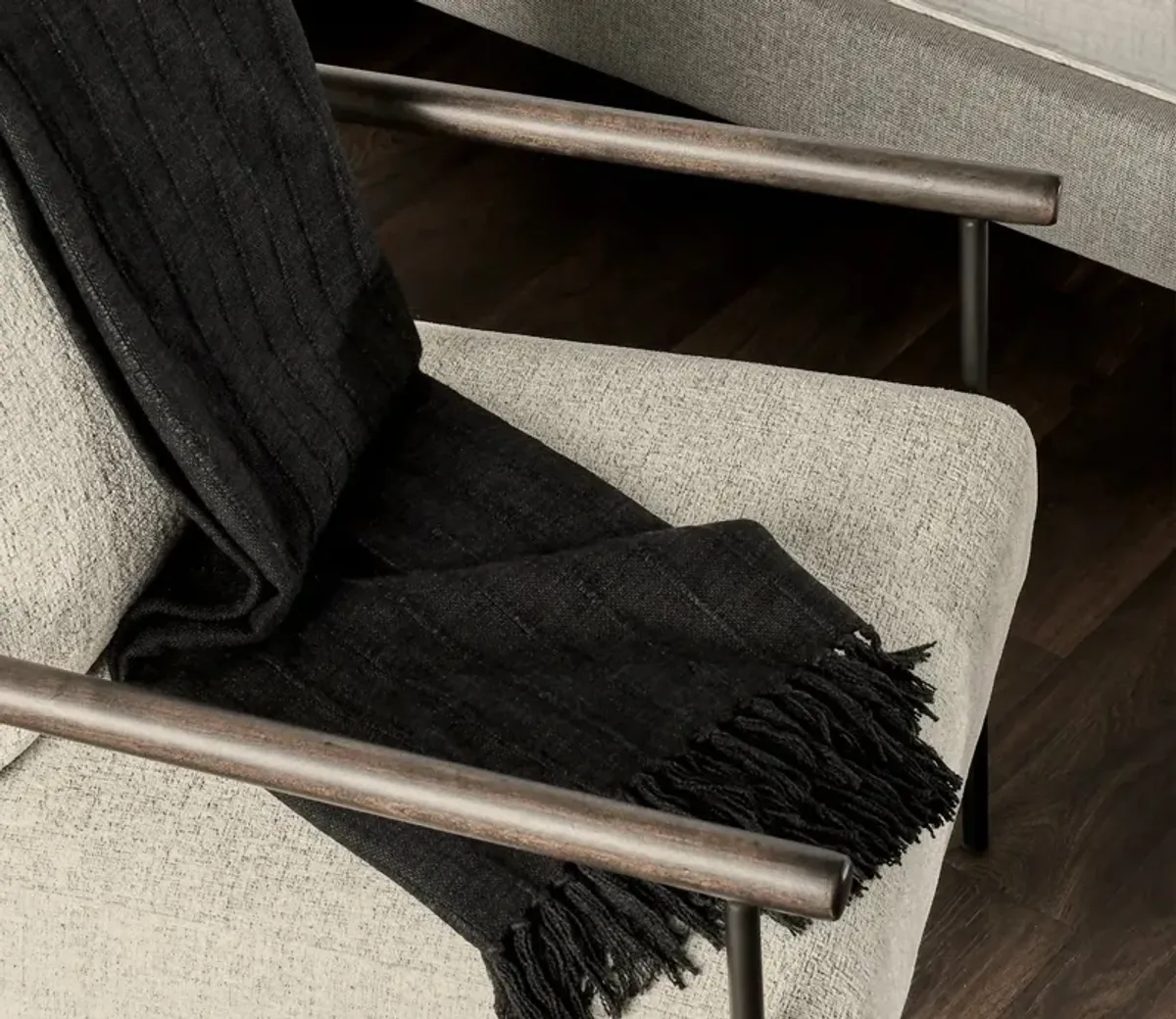 Villa by Classic Home Hunter Throw Blanket - Black