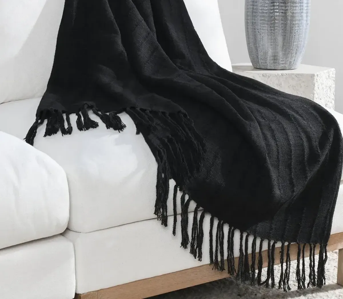 Villa by Classic Home Hunter Throw Blanket - Black