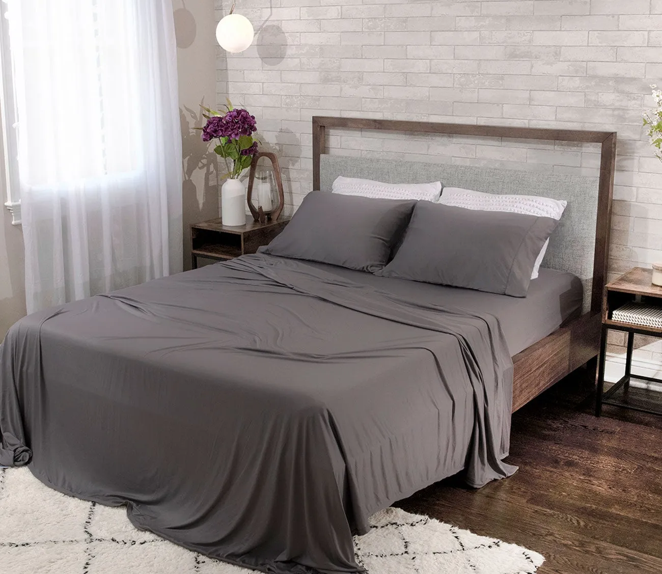 Bedgear Dri-Tec Sheet Set and Pillowcase Set - Light Grey - Queen