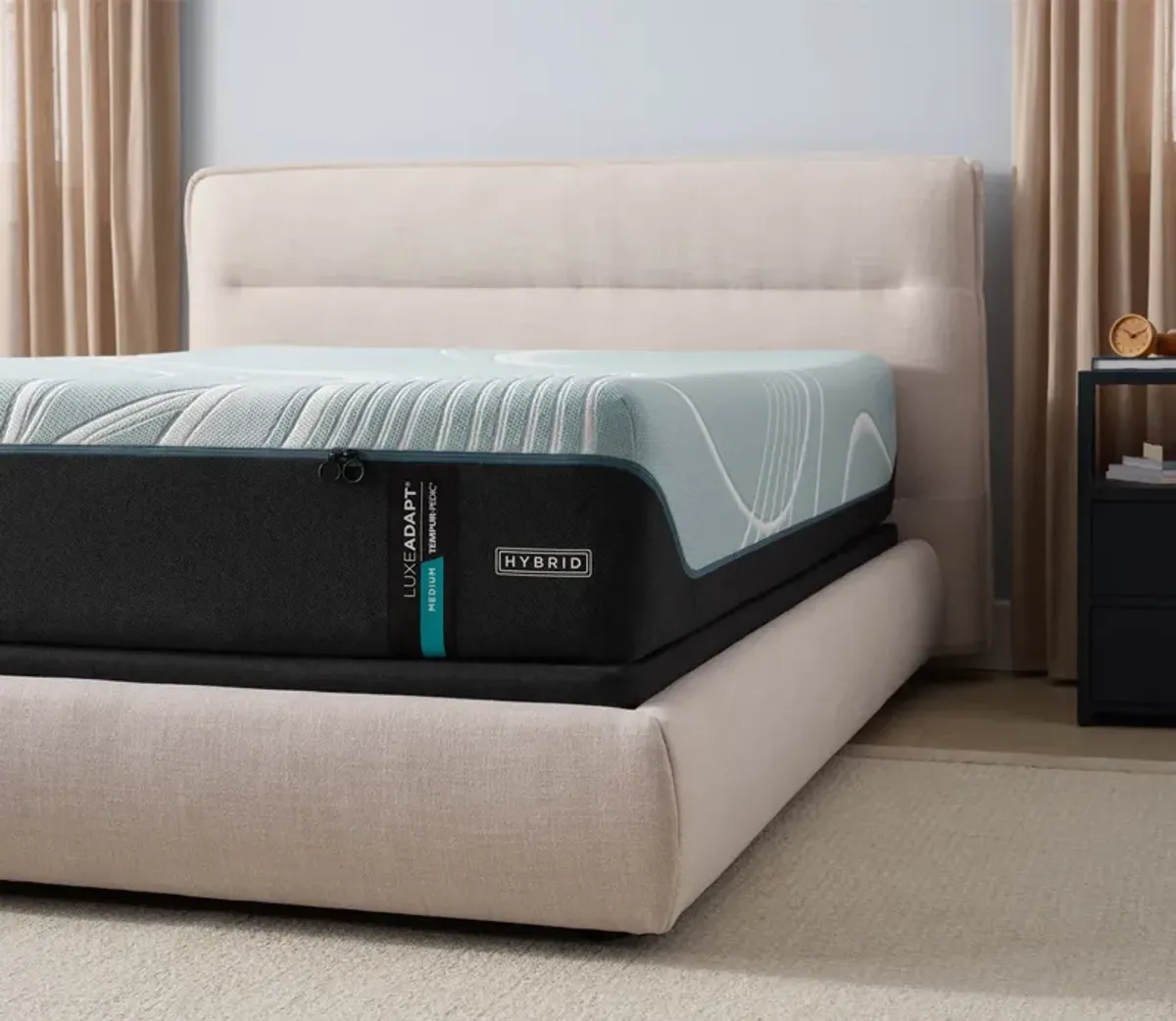 Tempur-Pedic TEMPUR-LuxeAdapt 2.0 Medium Hybrid Mattress - Twin XL