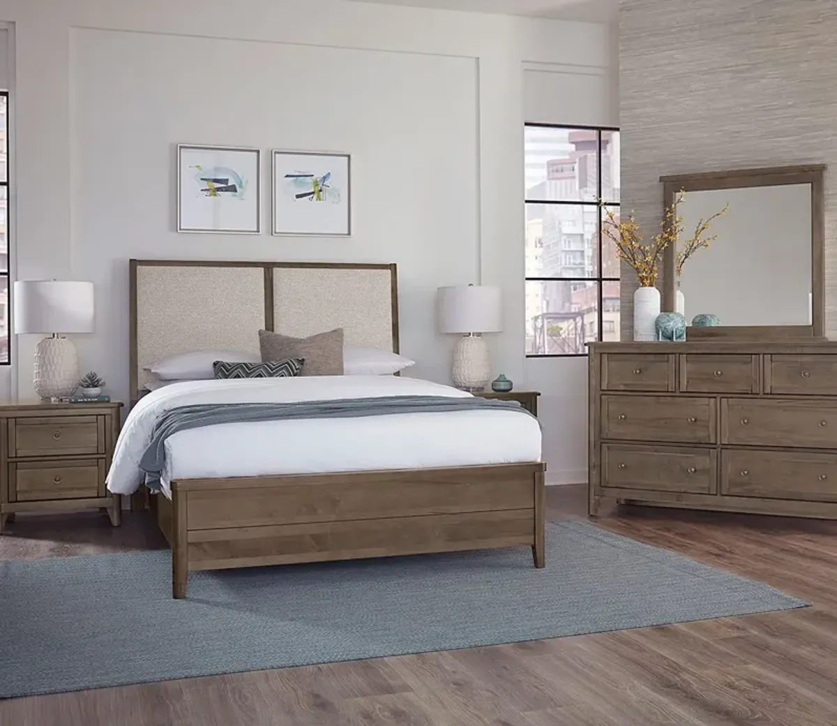 Vaughan Bassett Woodbridge Upholstered Panel Bedroom Set - Clear Maple/White - Queen